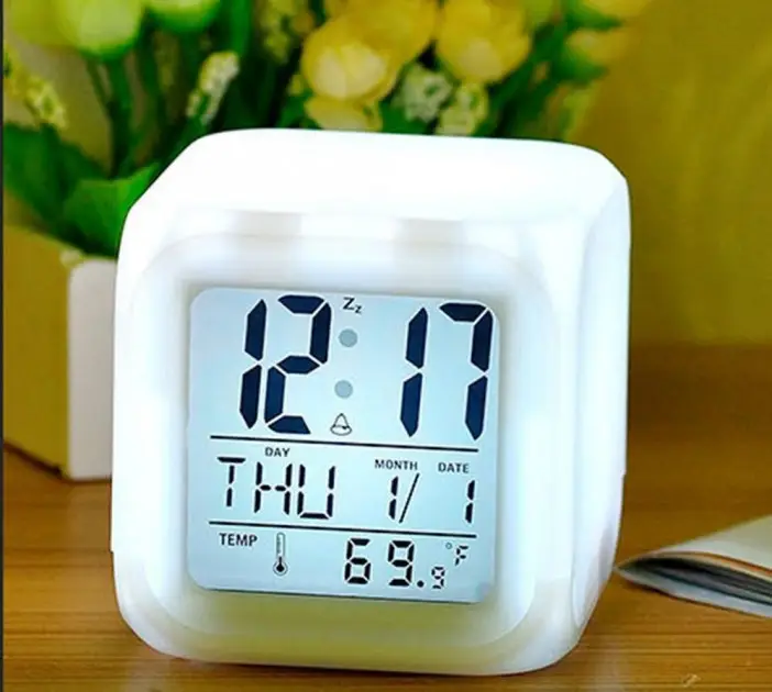 Годинник кубик хамелеон, що світиться, з температурою датою і будильником CX 508  8x8x8см Одеса - фото 4