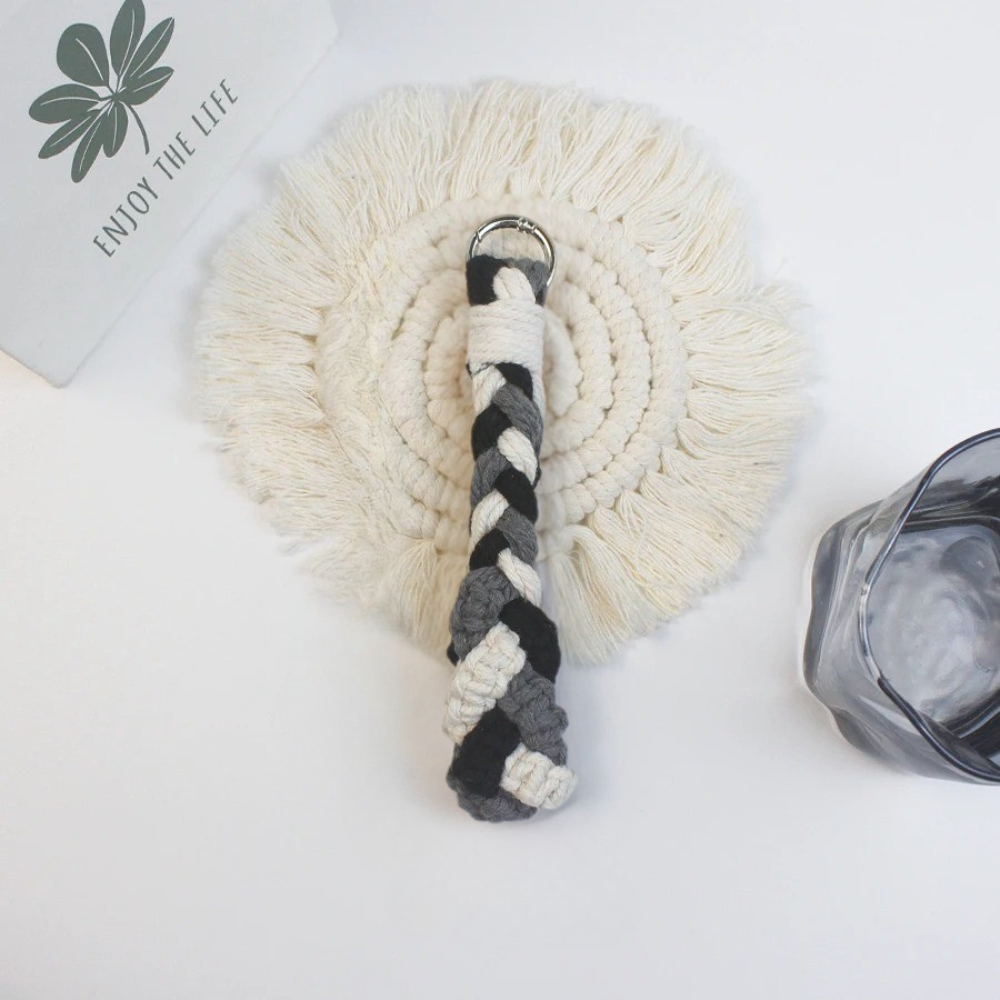 Набір макраме для рукоділля і плетіння брелока для ключів і аксесуарів 17.3х3.5 см колір білий,сірий,чорний Кам'янець-Подільський - фото 3