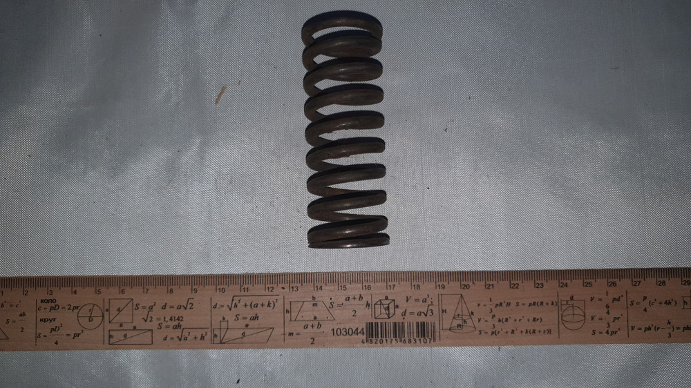 Пружина сжатия 32.5х86х4 мм. СССР. Харьков - изображение 1