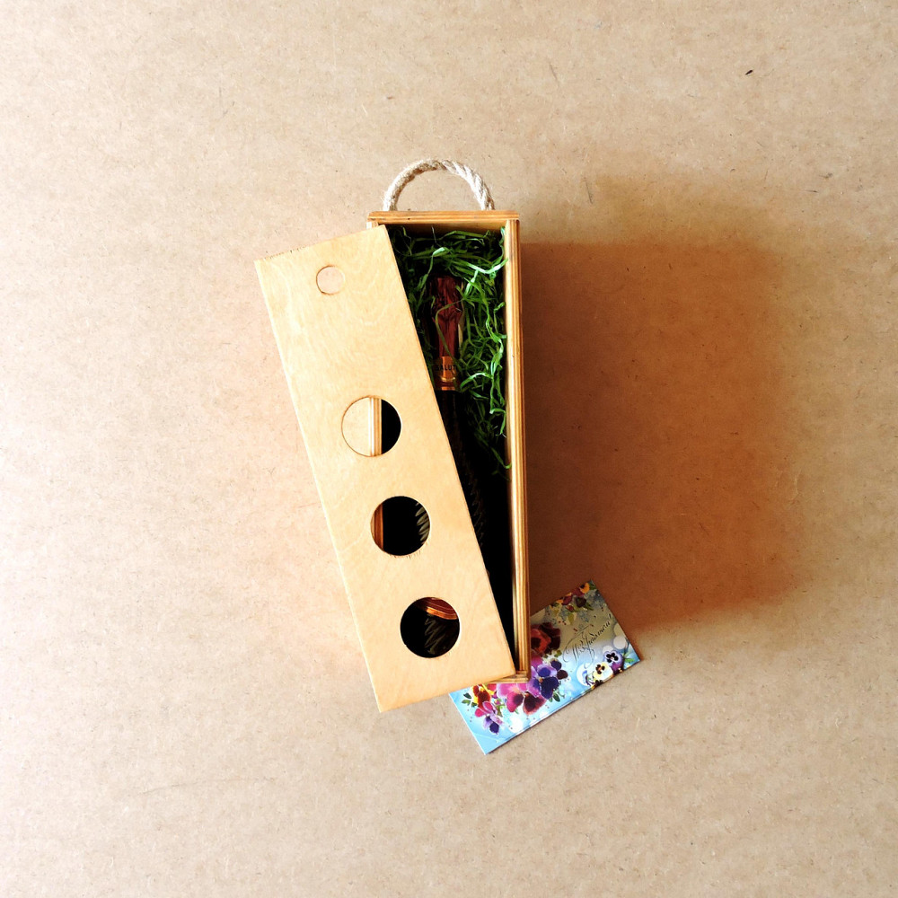 Подарочная коробка 