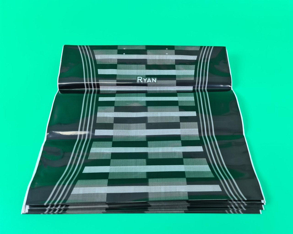 Пакет с пластиковой ручкой (36х37) 