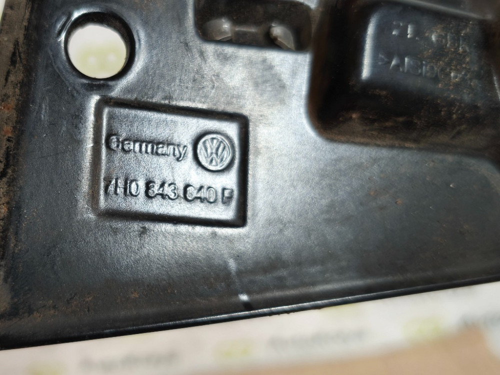 Обмежувач бокових зсувних дверей нижній VW T5 T6 2003-2019 (7H0843640F) Ковель - фото 2