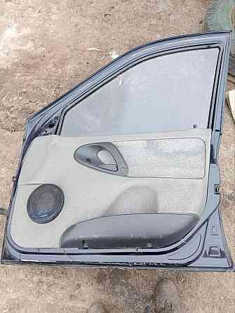 Передняя правая дверца Лада Калина (пустые) Киев