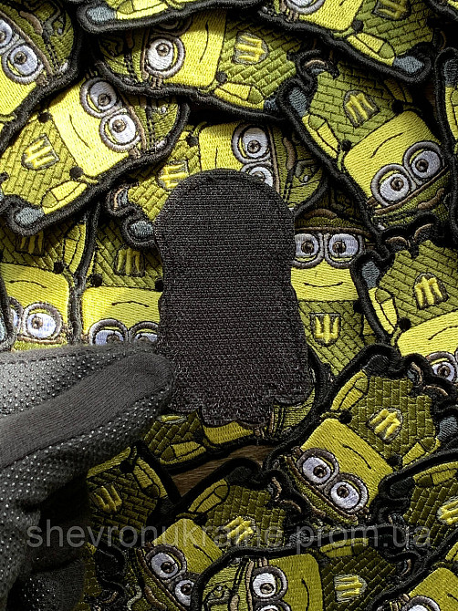 Шеврон Міньйон ЗСУ (Форма контурна. На липучці) Розмір 8x5см Київ - фото 7