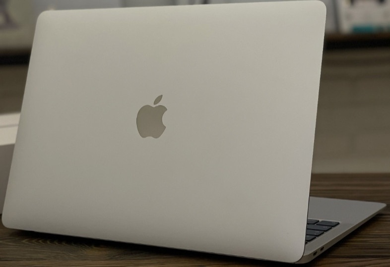 Ноутбук: MacBook Air 2020, 1.1 i5, 8/500Gb.Silver. Київ - фото 2