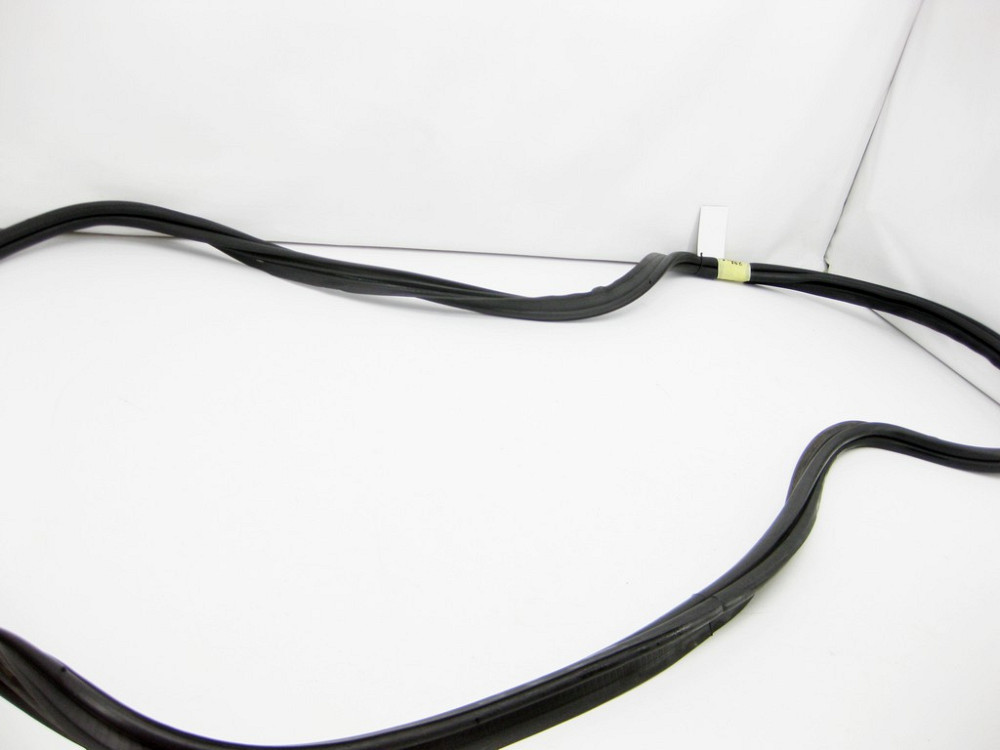 Mercedes-Benz  A2927402100 Ущільнювач дверей багажника GLE Coupe C292 Одесса - изображение 3