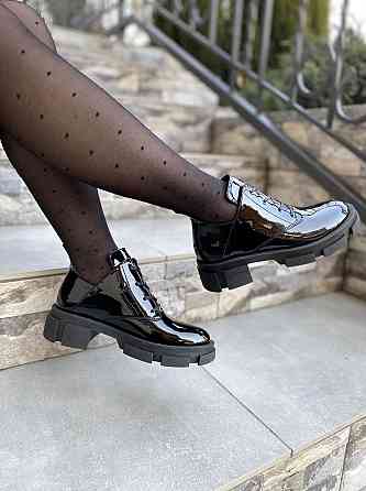 Туфлі жіночі ROSTA 3040 чорні (весна-осінь, шкіра лакована) (4350) Коломыя