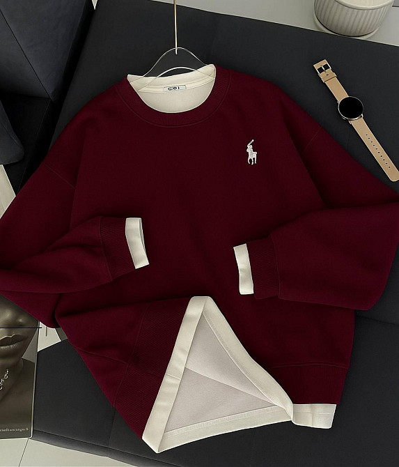 Жіночий стильний оверсайз світшот з лого та імітацією футболки двонитка Бордо Одеса - фото 1