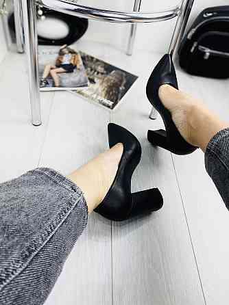 Ilona Туфлі жіночі ILONA чорні натуральна шкіра каблук 9.5 см розміри 36-40 (3192) Коломия