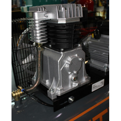 Компресор GTM 100л, 400/300л/хв, 2,2кВт, 10бар, 220В, 2 циліндри (KCH2070B-100L) Вінниця - фото 4