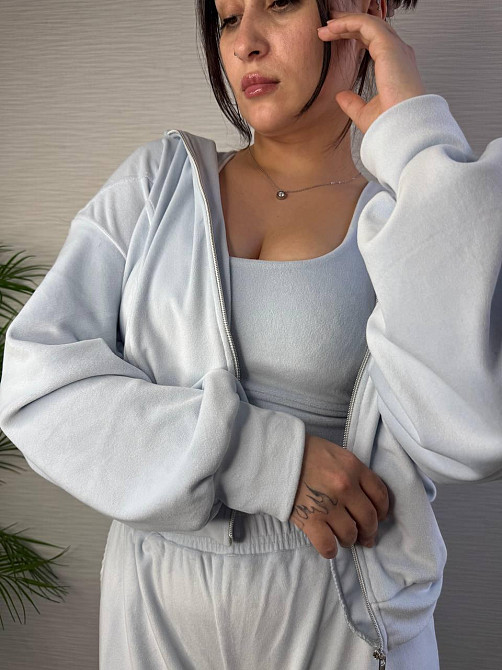 Женский стильный повседневный плюшевый костюм тройка Голубой, 46/48 Одесса - изображение 5