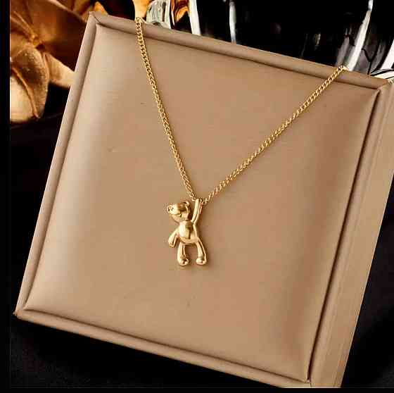 Підвіска ведмедик на ланцюжку – мінімалістична прикраса Київ