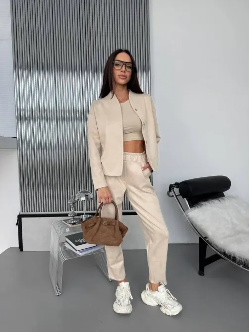 Жіночий костюм із замшу на дайвінгу чорний та світлий беж Одеса - фото 4