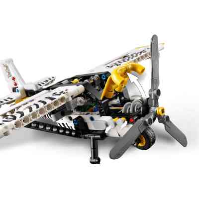 Конструктор LEGO Technic Буш-літак (42198) Вінниця