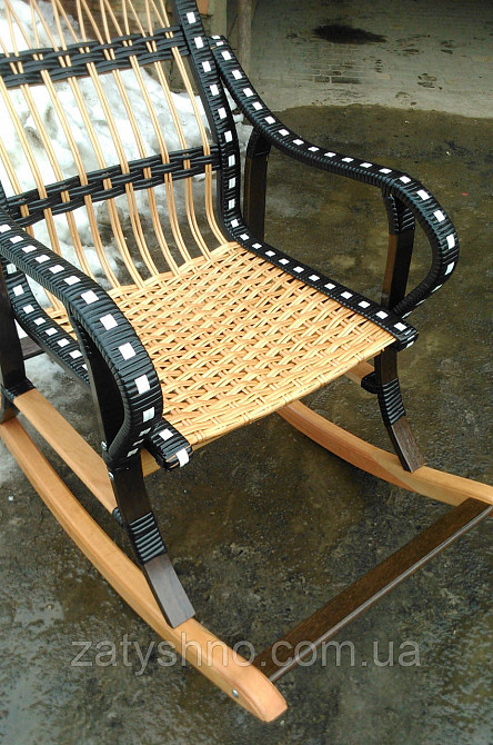 Кресло качалка плетеная с черным ротангом Киев - изображение 3