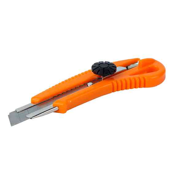 Ніж будівельний (пластиковий корпус) лезо 18 мм гвинтовий замок SIGMA (8213031) Київ