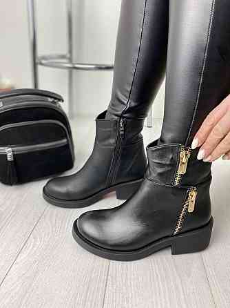 Injers Жіночі черевики INJERS чорні натуральна шкіра висота 13см розмір 37 (2909) Коломия