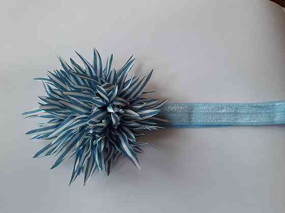 Пов'язка блакитна дитяча з квіткою - розмір квітки близько 9 см, окружність 34-46см Київ