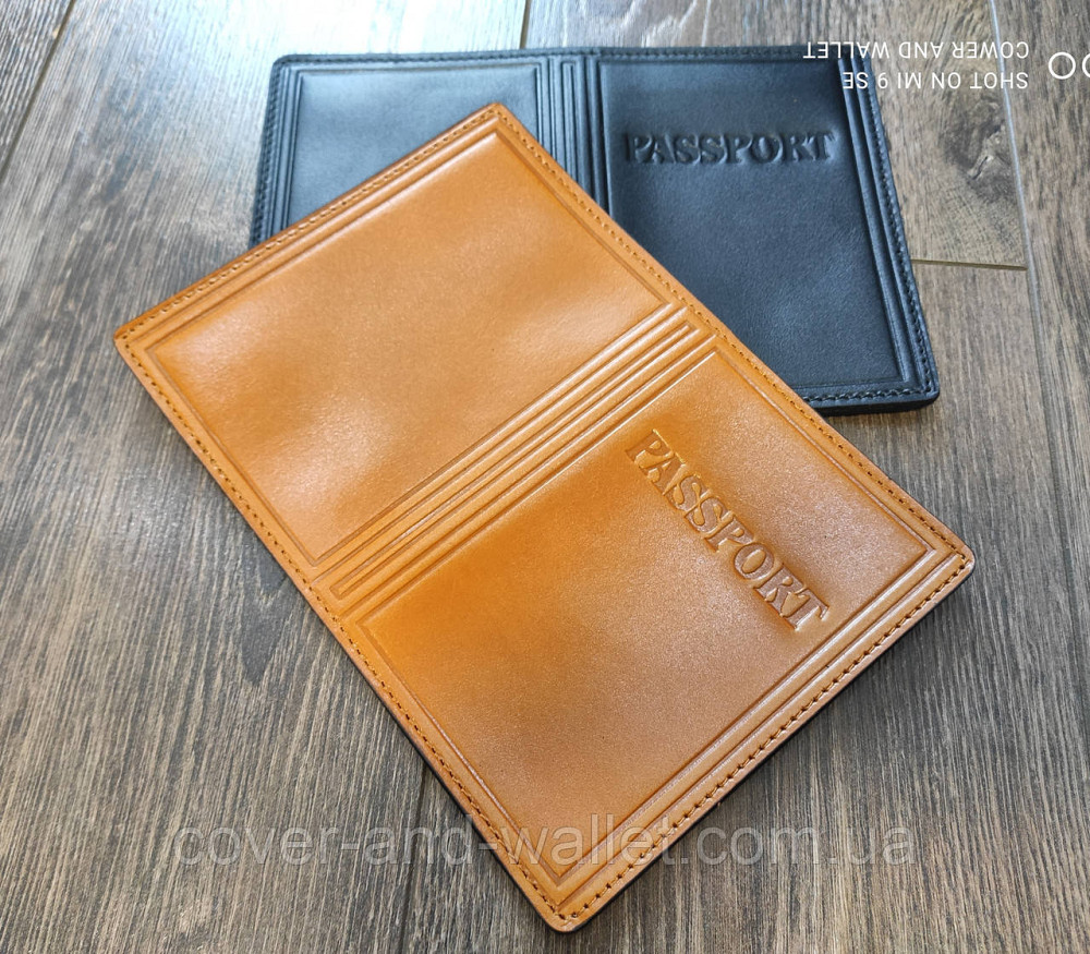 Шкіряна обкладинка на закордонний паспорт жовтого кольору з прозорим вікном PS Leather Київ - фото 1