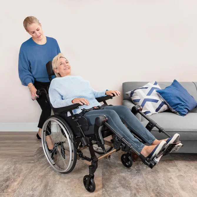 Многофункциональное кресло-коляска Invacare Rea Clematis 44 см Днепр - изображение 3