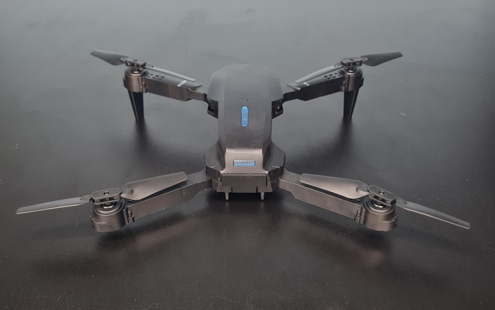 Професійний квадрокоптер з 4к камерою E88 PRO Клевань - фото 4