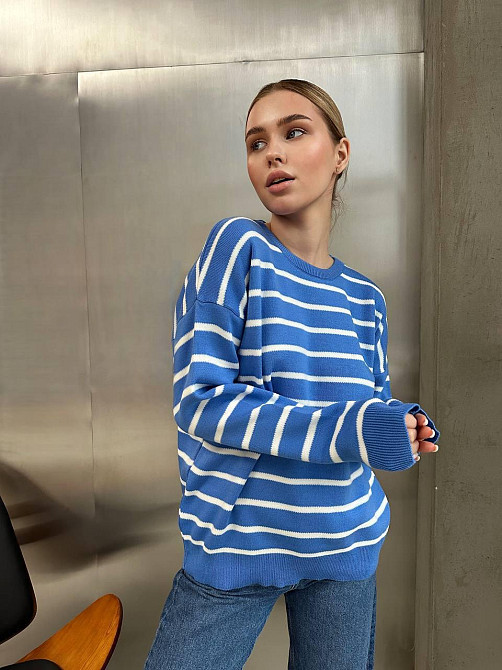 Жіночий базовий смугастий светр оверсайз шерсть 70% акрил 30% Синій Одеса - фото 7
