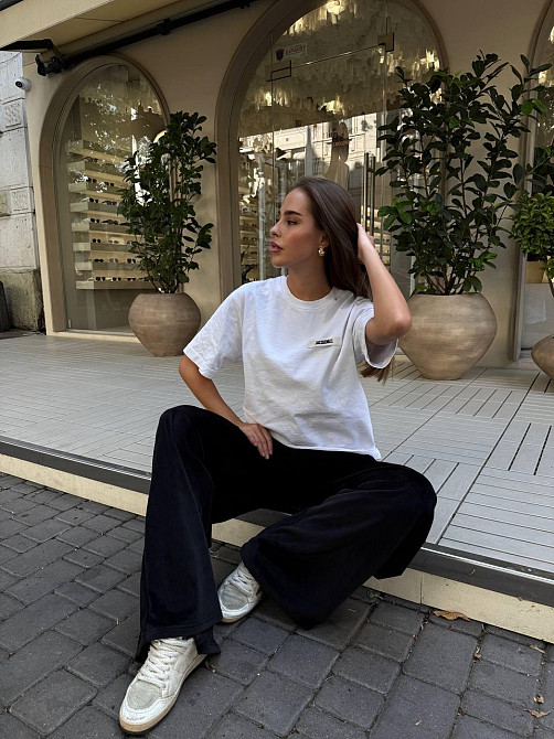 Женские базовые объемные брюки в стиле оверсайз турецкий велюр Одесса - изображение 6