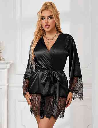 Халат черный с поясом и вставками кружева Star Night стринги в комплекте, XS/S Sex Aura Киев