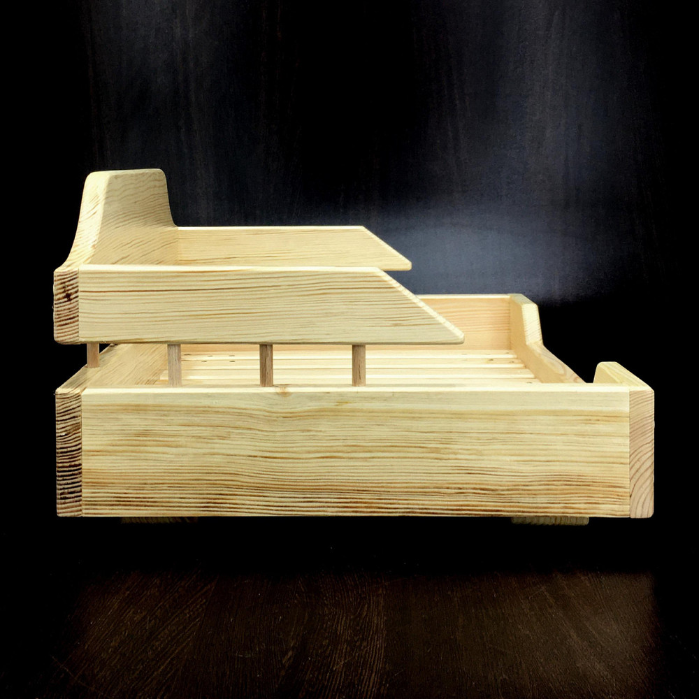 Лежак деревянный для собаки 