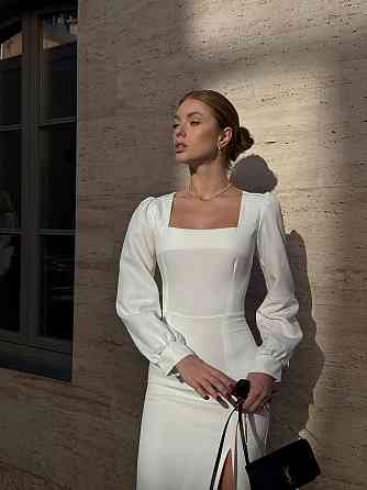 Женское вечернее элегантное миди платье с разрезом костюмка класса люкс Молочный, 46/48 Одесса