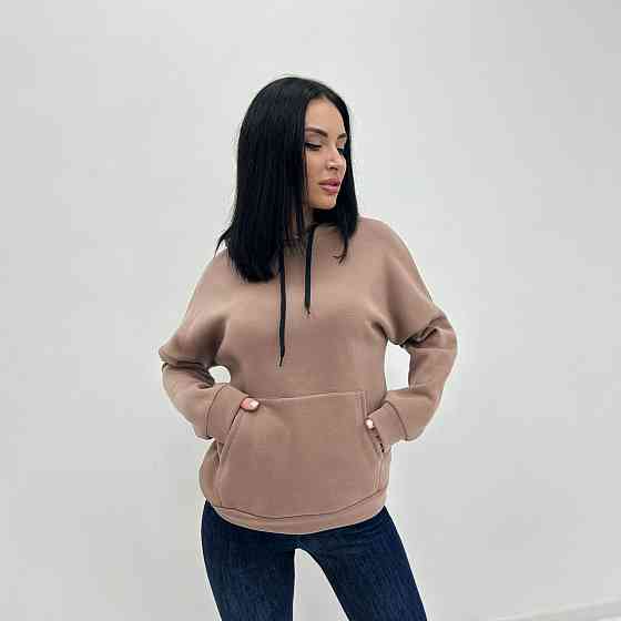 Однотонный батник с капюшоном 