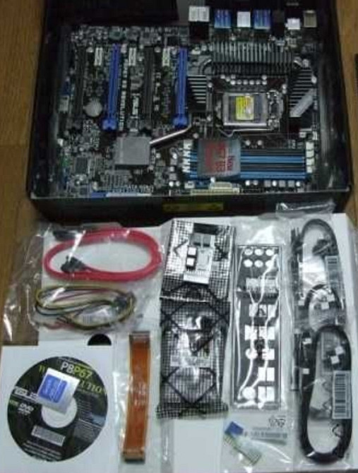 Материнська плата ASUS-P8P67 WS REVOLUTION. Харків - фото 1