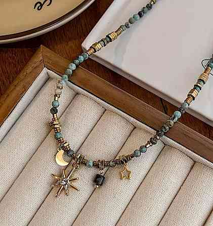 Чокер с бирюзовыми бусинами с подвесками солнце луна звезда ожерелье Киев