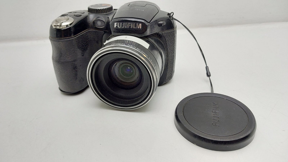 Фотоапарат Fujifilm FinePix S2950 нетестований (Б клас) Луцьк - фото 1