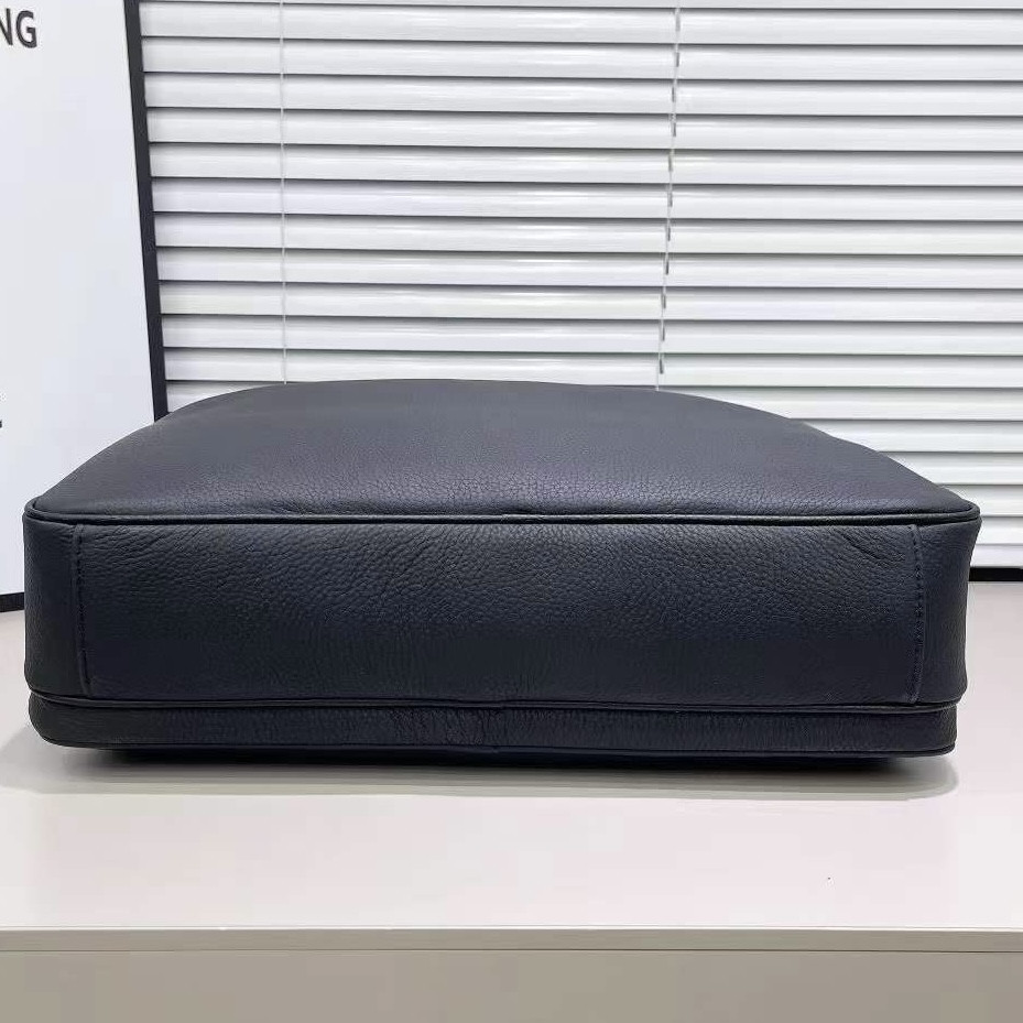 Кожаная мужская деловая сумка для ноутбука 40x27x10, офисный портфель Tiding Bag 56901, черный Каменское - изображение 8