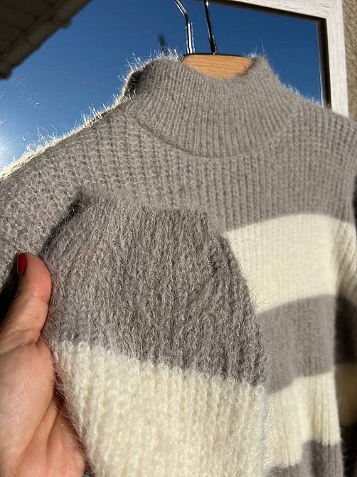 Светр жіночий A-N 2157 широка смуга короткий пухнастий ангора, сірий, 42-46 Київ - фото 15