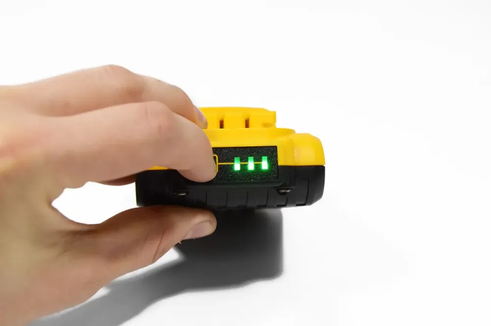 Аккумуляторный шуруповерт 24V с набором инструментов в кейсе, Шуруповерт Коломия - фото 3