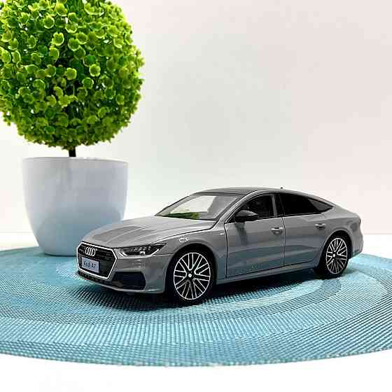 Машинка Audi А7 Авто Експерт металопластик 1:24 звук світло інерція Сіра (1904-17) Чернігів