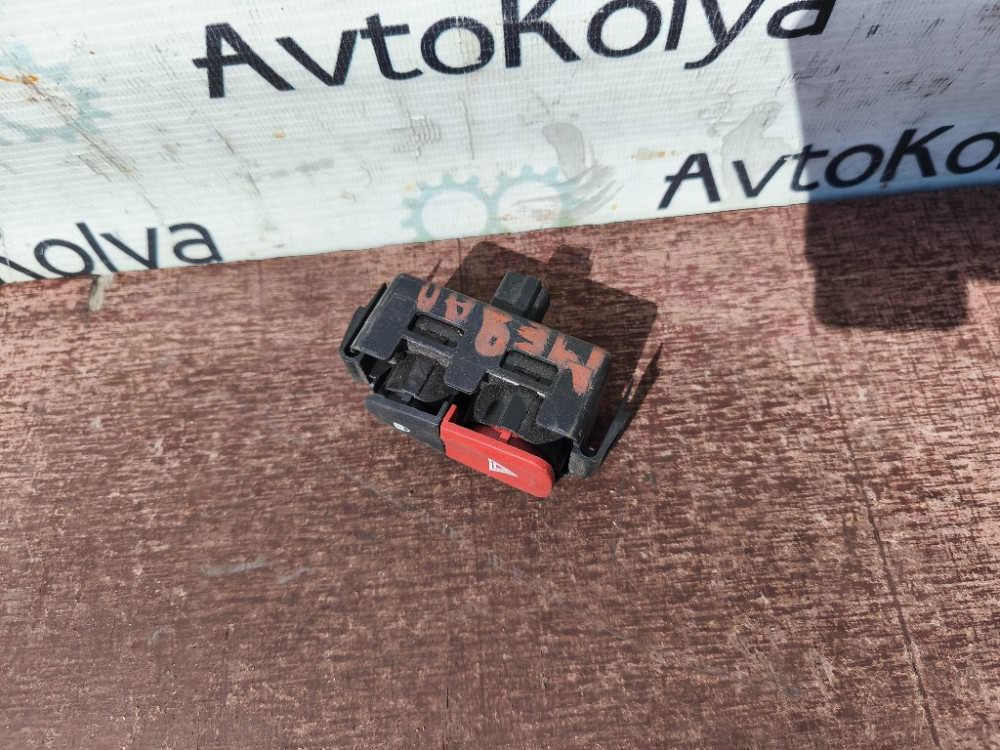 Кнопка аварійки Renault Megane III 2008-2015 (8200214896) Ковель - фото 3