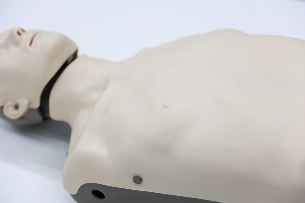 Інноваційний манекен для навчання СЛР и AED з візуалізацією кровотоку Amoul Дніпро - фото 7