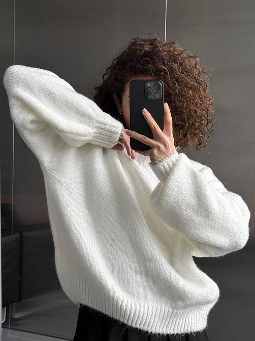 Женский уютный оверсайз свитер машинная вязка Молочный Одесса - изображение 1