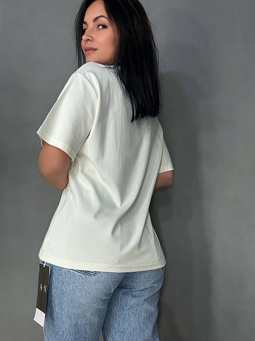 Футболка женская A-N 30096 базовая полуоверсайз с вышивкой, молочний, one size Киев - изображение 11