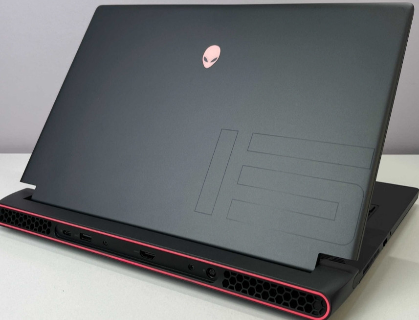 Ноутбук Dell Alienware RTX 3070Ti 8Gb 2k 240Hz Ryzen 7 6800H 32Gb SSD 512GB Київ - фото 4