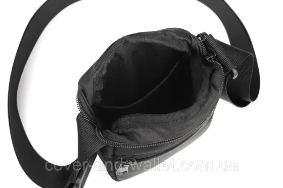 Маленька чоловіча сумка через плече чорного кольору з тканини Оксфорд 600 VIntage Київ