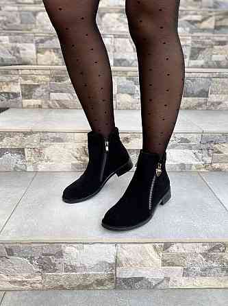 Vesna Жіночі черевики VESNA чорні натуральна замша зимові 38р. 39р. (1117) Коломия