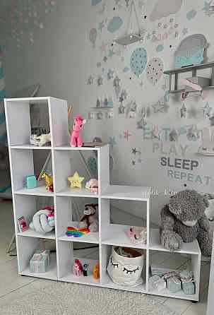 Стеллаж детский пирамидка. Полка для игрушек и книг Киев