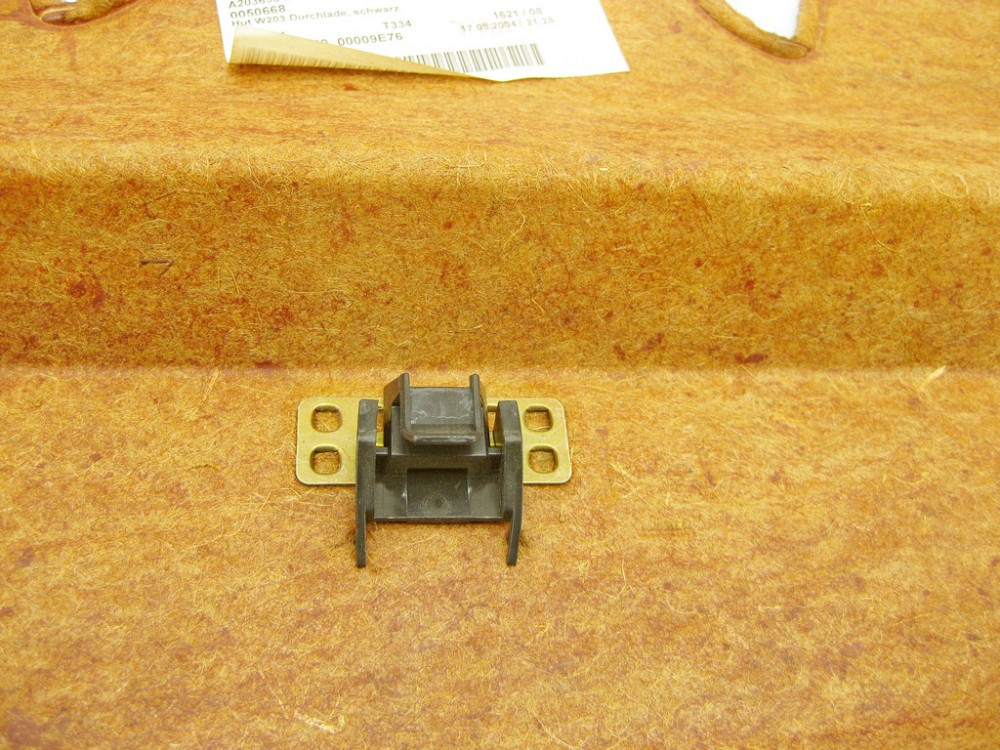 Mercedes-Benz  A2036904249 9E76 Задня полиця чорна C-Class W203 Одесса - изображение 6