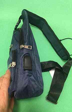 Мужская сумка тактическая через плечо синя (джинс) - размер сумки 30*20см, 4 кармана, с USB шнуром в комплекте Киев