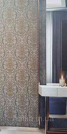 Обои виниловые на флизелине AdaWall Seyyah 1.06х10 завитки вензеля крупные структурные синие золото на сером Киев