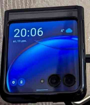 Телефон: Motorola RAZR 40+ Ultra 8/256Gb, USA, e-sim, Infinite, Black Київ